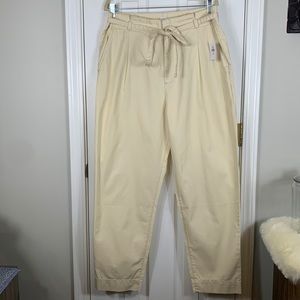NWT Gap paper bag khaki size 16 tall pants. Has belt. 100% cotton.